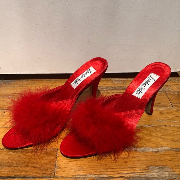 Frederick’s of Hollywood Red Feather Heels - Picture 2 of 5